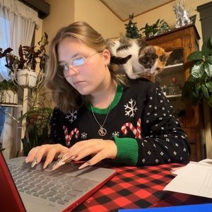 Meet your Posher, Michaela